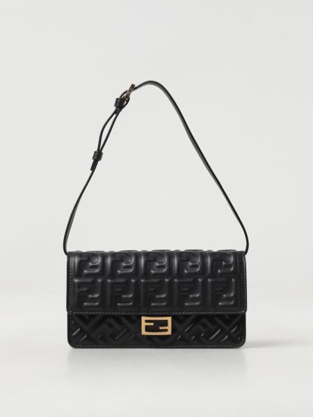 Borsa wallet Baguette Fendi in nappa embossed