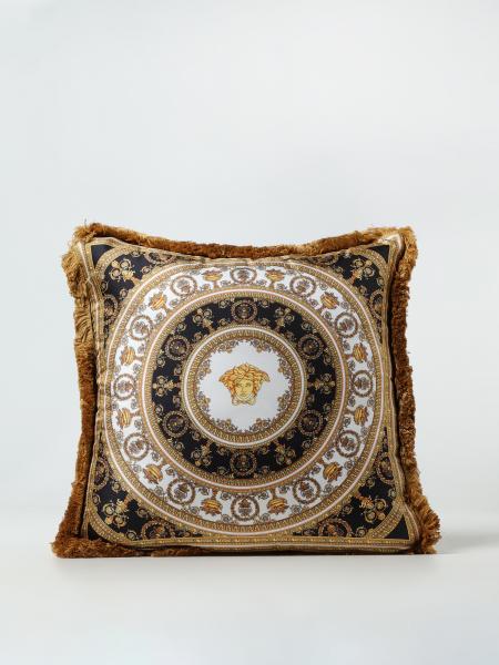 Cushions lifestyle Versace Home