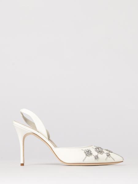 Manolo Blahnik Ralyne 缎面水钻露跟鞋