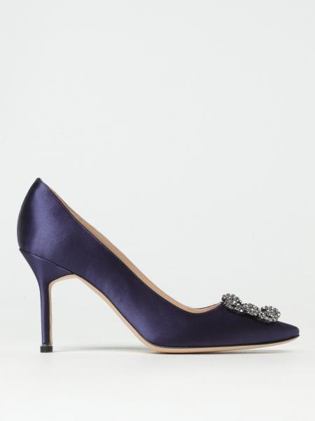 Manolo Blahnik Hangisi pumps in satin with broche