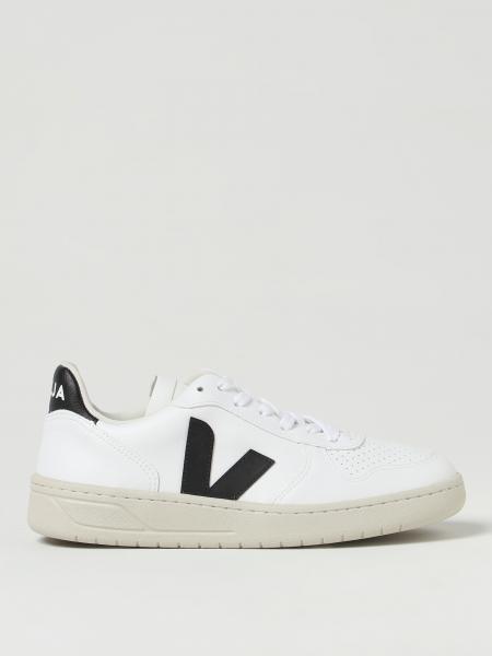 V-10 Veja C.W.L. Sneakers