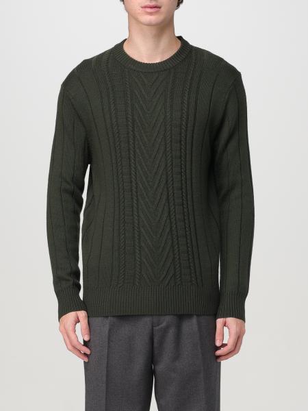 Sweater man Paolo Pecora