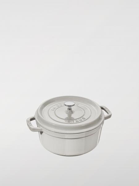 Kitchen accessories lifestyle Staub