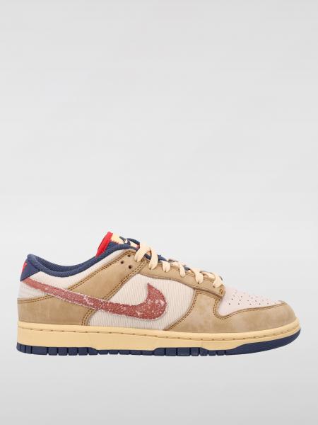 Sneakers Dunk Low Retro SE Nike in pelle e mesh