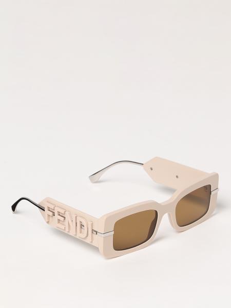 Sunglasses woman Fendi