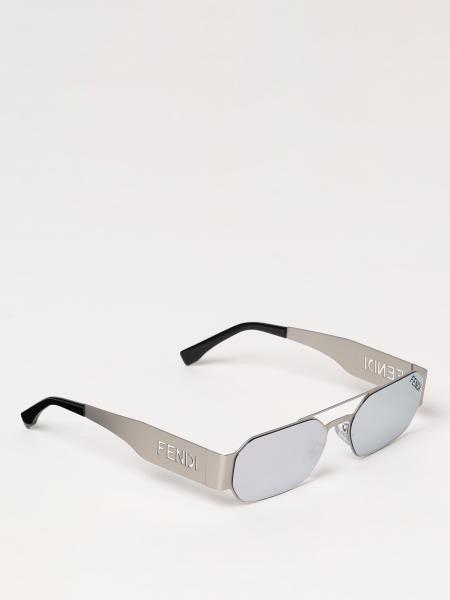 Sunglasses woman Fendi