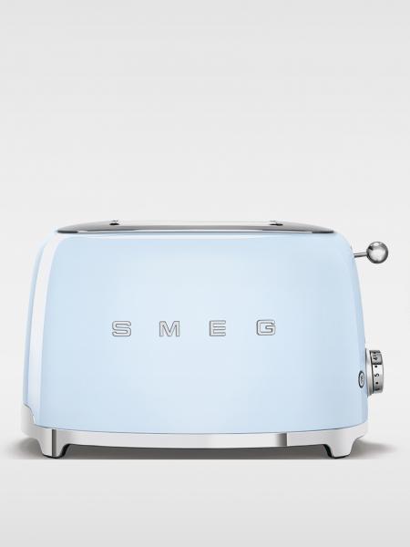 Kitchen accessories lifestyle Smeg