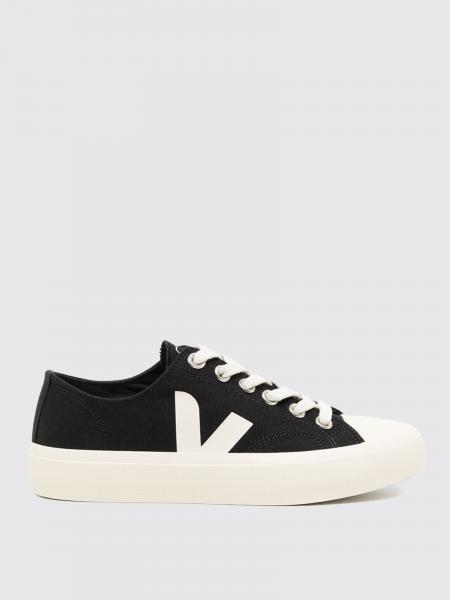 Wata II Veja Sneakers in Organic Cotton Canvas
