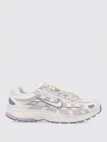 Sneakers woman Nike