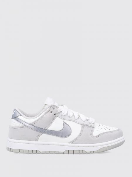 Sneakers woman Nike
