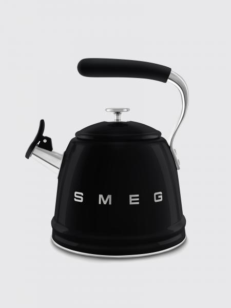 Kitchen accessories lifestyle Smeg
