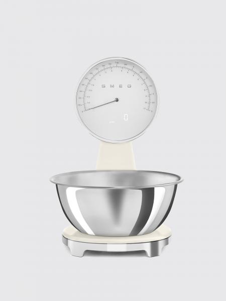 Kitchen accessories lifestyle Smeg