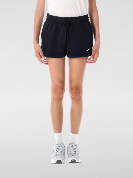 Short woman Nike