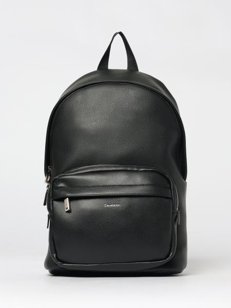 Calvin Klein Raised Round 合成皮革バックパック