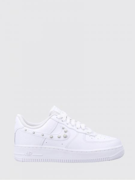 Air Force 1 '07 Nike Sneakers aus genarbtem Leder mit synthetischen Perlen