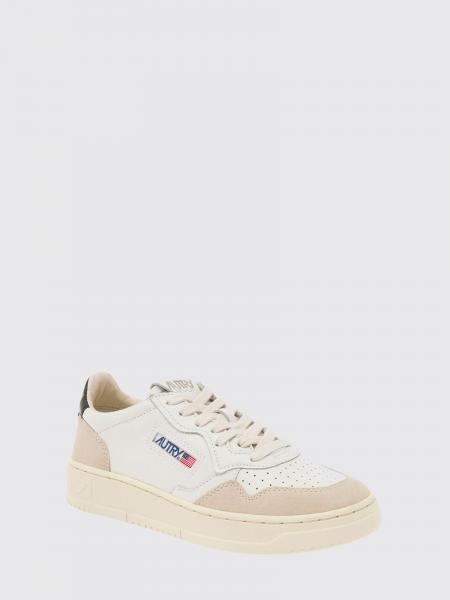 Autry Medalist Low Trainers in Smooth Calfskin with Contrast Details