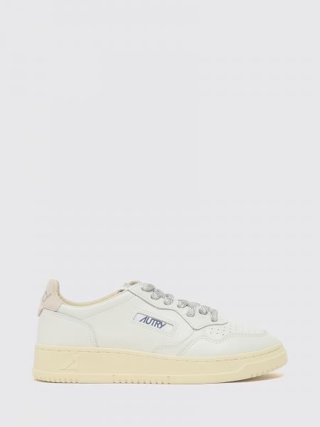 Autry Medalist Low Trainers in Smooth Calfskin with Contrast Details