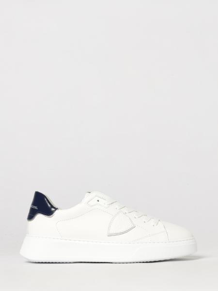 Temple Low Smooth Calfskin Low-Top Sneakers Philippe Model with Shield Logo