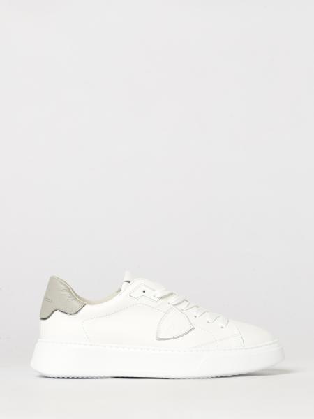 Temple Low Smooth Calfskin Low-Top Sneakers Philippe Model with Shield Logo