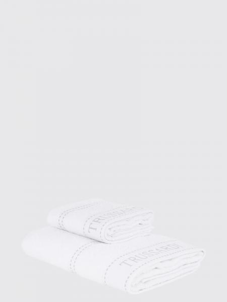 Bath and beach towels lifestyle Trussardi