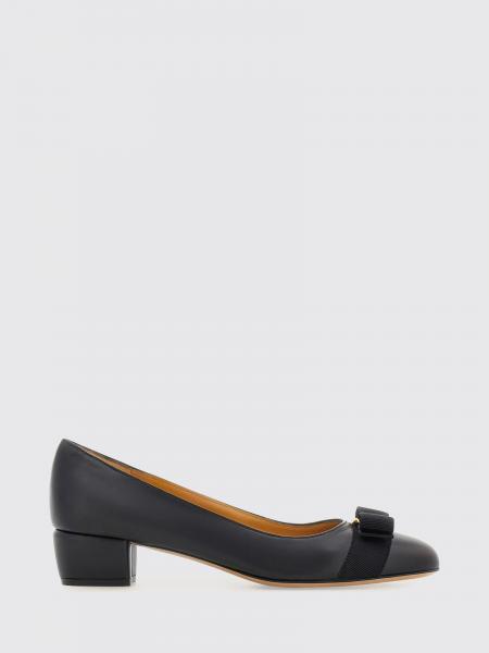 シューズ レディース Ferragamo