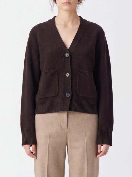 Sweater woman Lisa Yang