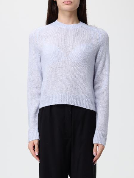 Sweater woman Lisa Yang