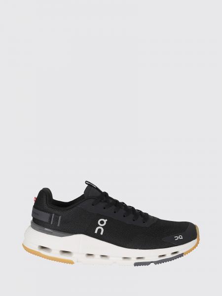 Shoes woman On