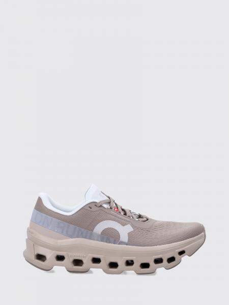 Sneakers woman On