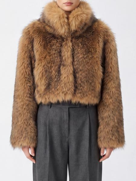 Fur coat woman Rotate