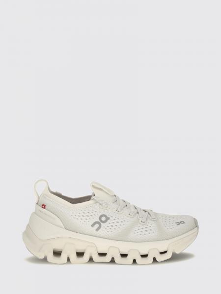 Sneakers woman On