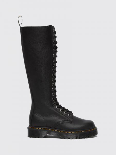 Boots woman Dr. Martens