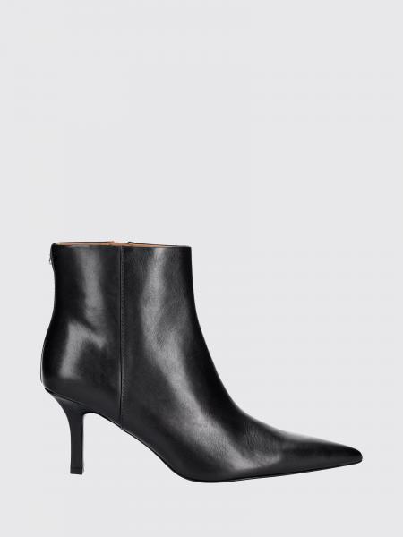 Boots woman Patrizia Pepe