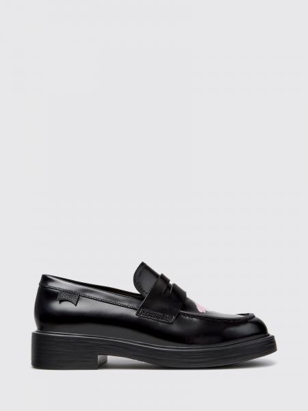 Loafer woman Camper