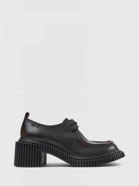 Loafer woman Camper