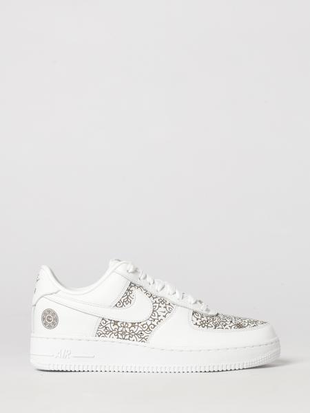 Sneakers men Nike