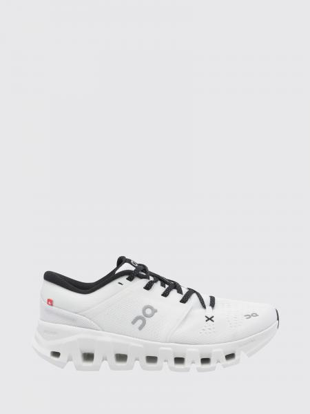 Sneakers woman On