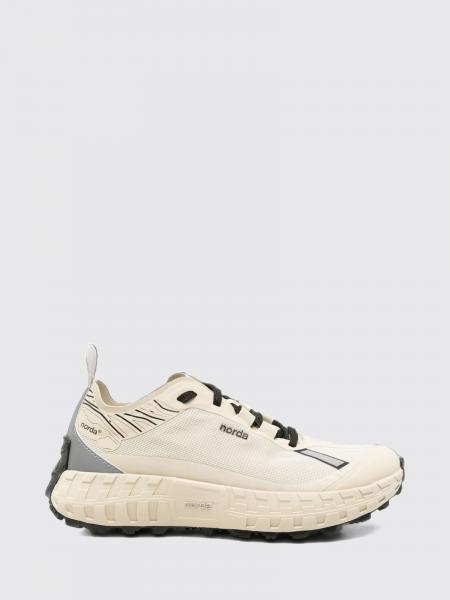 NORDA 001A 运动鞋，采用 Dyneema® 科技面料，配 Vibram 鞋底