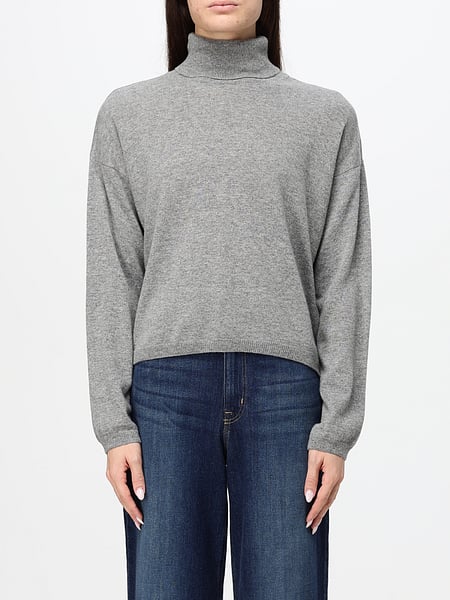 Turtleneck Jumper Woolrich in a wool and cashmere blend with dropped shoulders