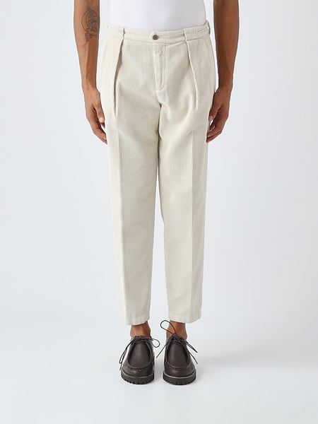 Pantalon chino Briglia 1949 en velours côtelé à pinces et coupe slim