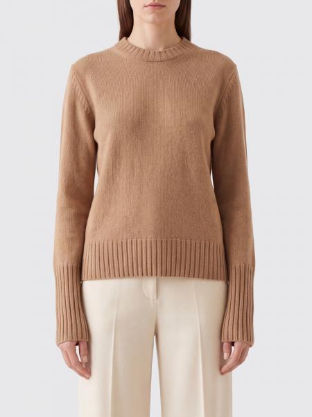 Sweater woman Sa Su Phi
