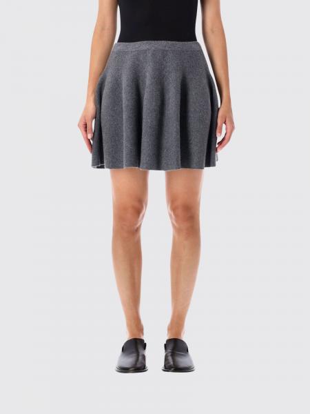 Skirt woman Lisa Yang