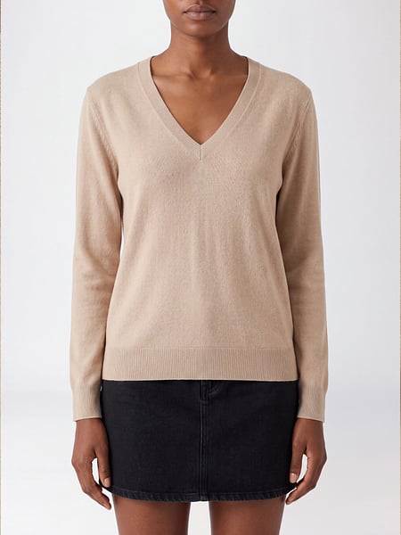 Vince Pure Cashmere V-Neck Jumper with Long Sleeves