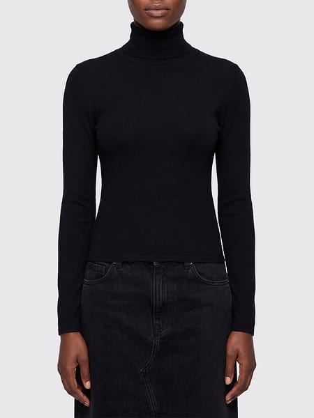 Vince Slim Fit Long-Sleeved Cotton Turtleneck Jumper