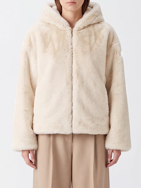Fur coat woman Tatras