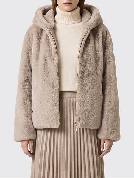 Fur coat woman Tatras
