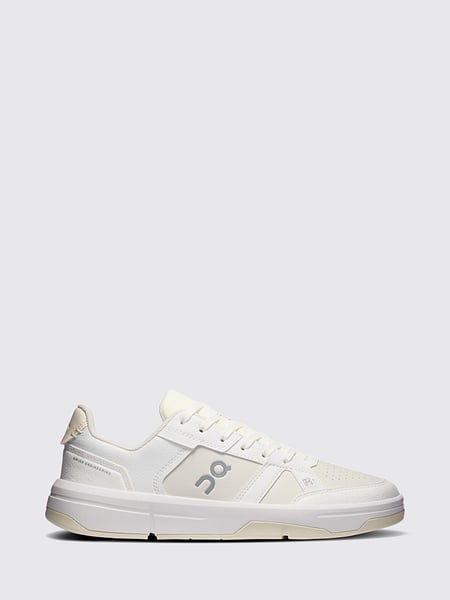 Sneakers woman On