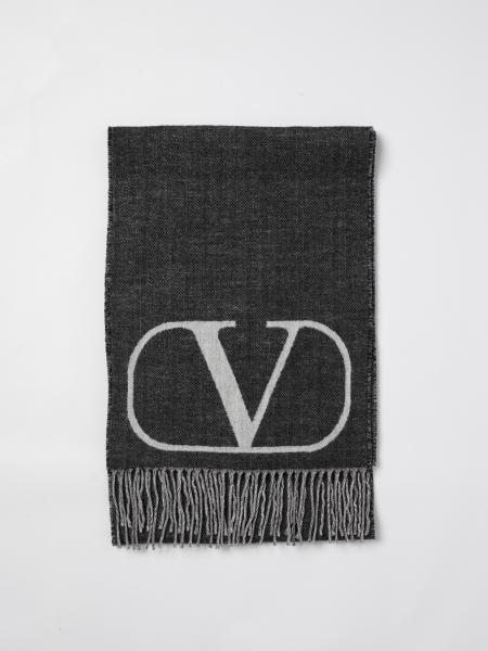 Scarf man Valentino Garavani