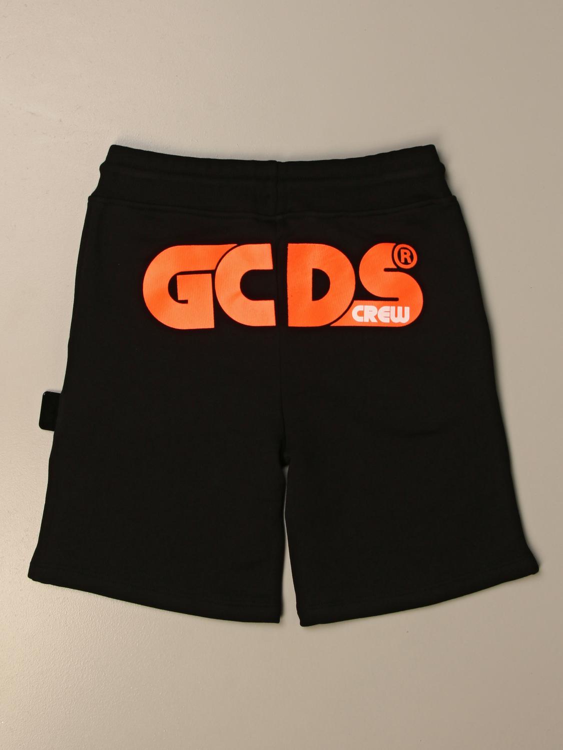 GCDS JUNIOR SHORTS: GCDS jogging bermuda shorts in cotton with logo, Black - Img 2