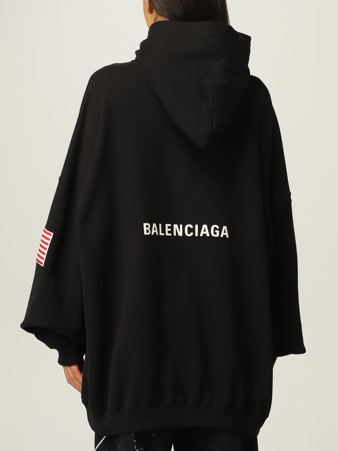 balenciaga.jpg balenciaga.jpg